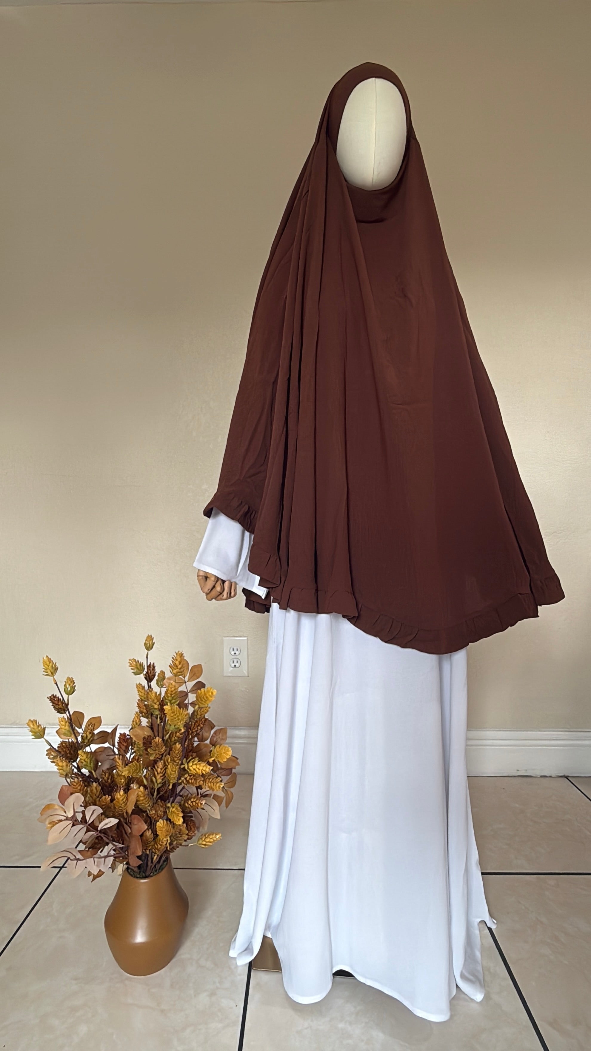 Saafiyah Khimar in Brown