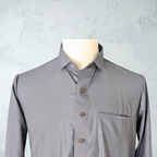 Hasanat Thobe in Light Gray