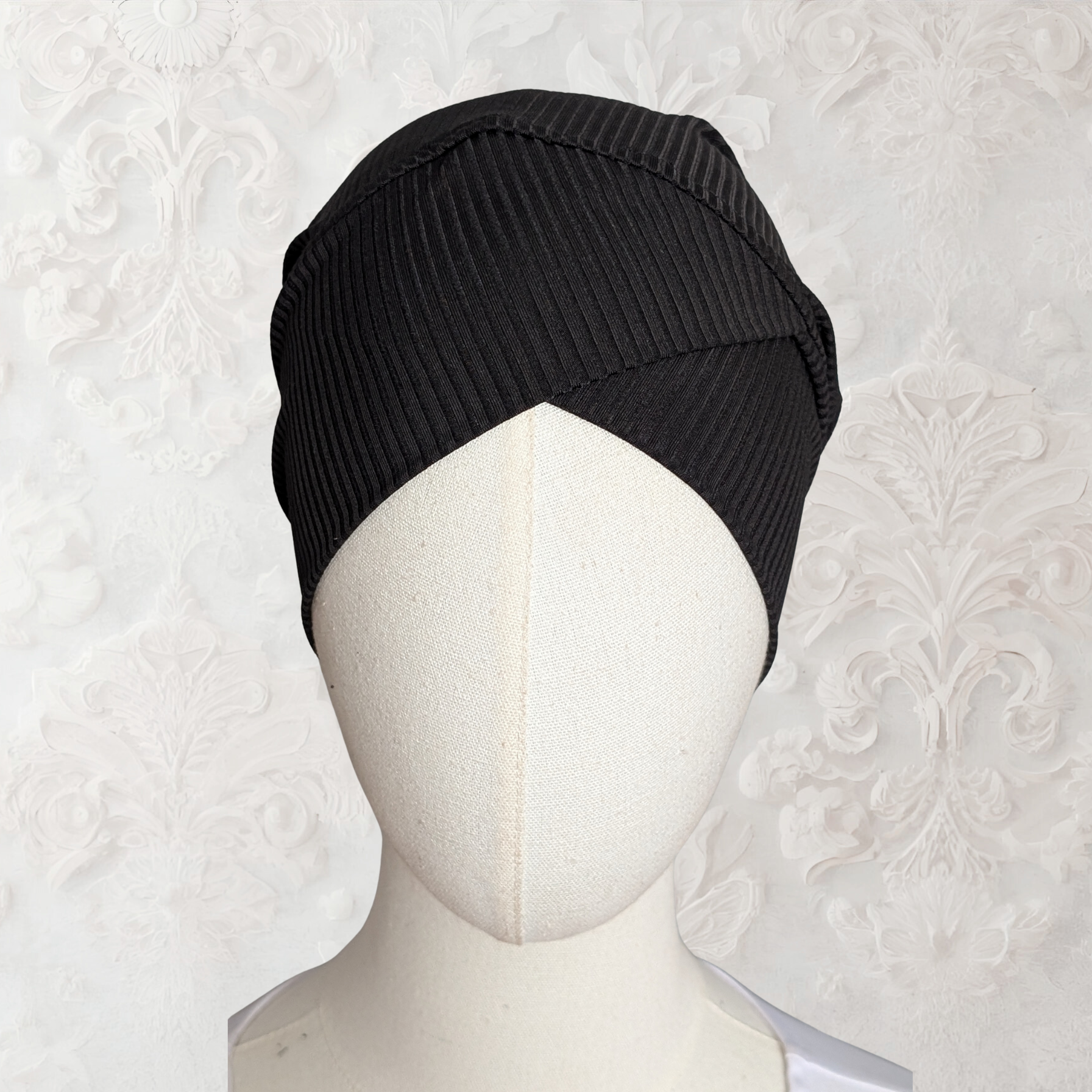 Ribbed Cross-Front Undercap