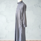 Hasanat Thobe in Light Gray