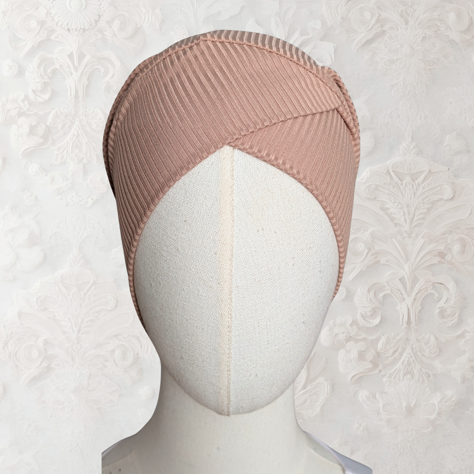 Ribbed Cross-Front Undercap