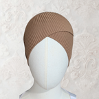 Ribbed Cross-Front Undercap