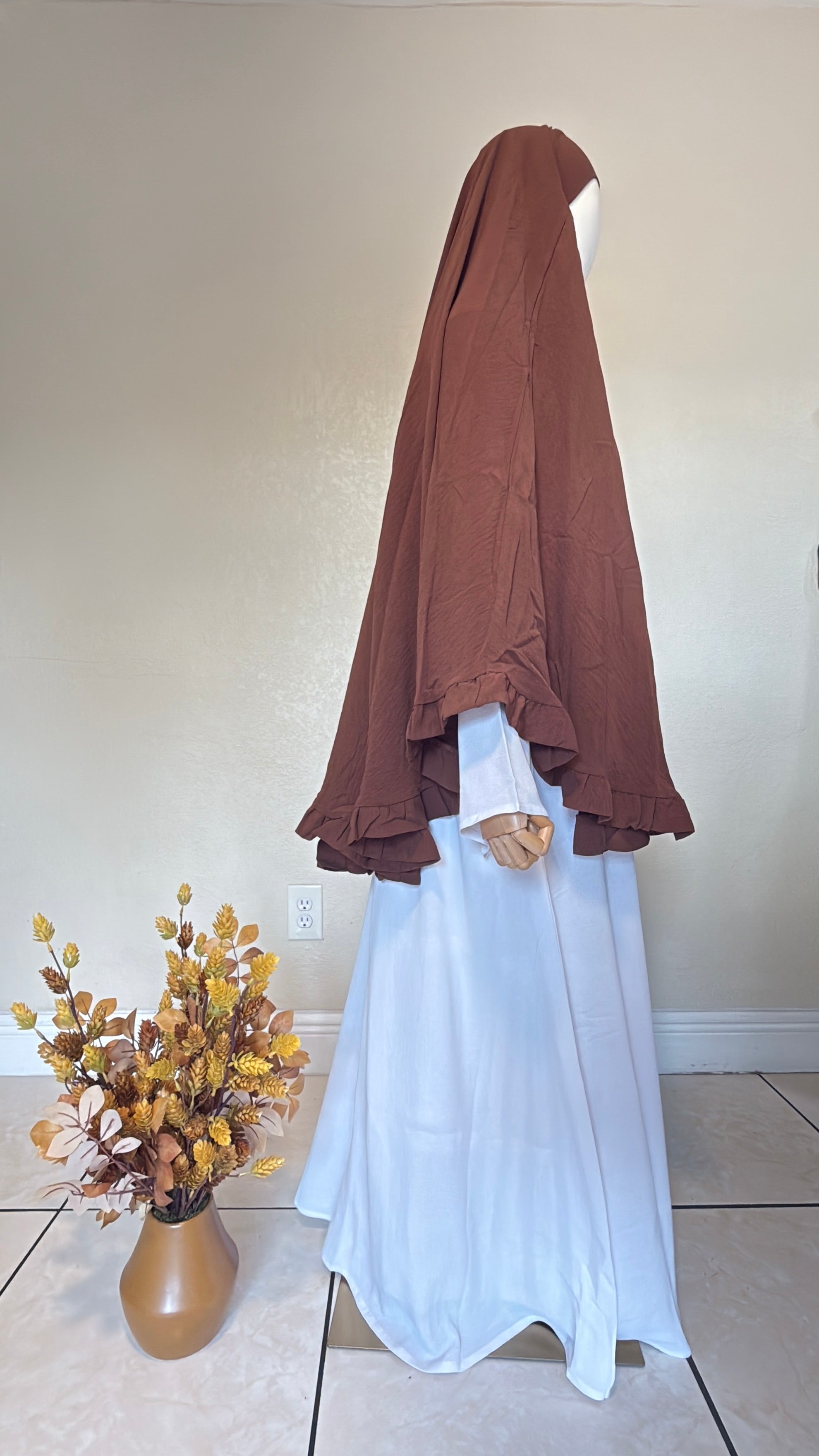 Saafiyah Khimar in Brown