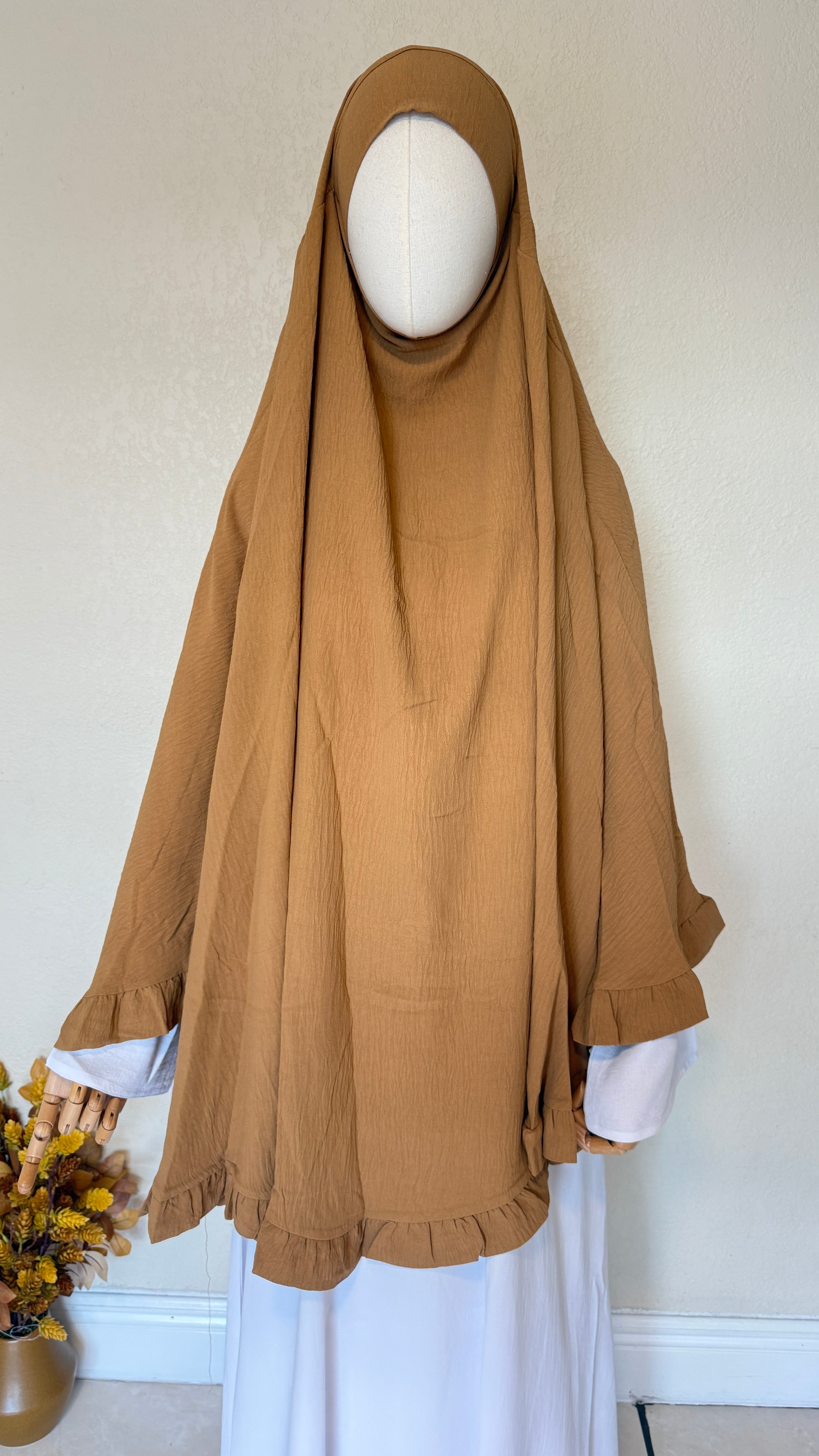 Saafiyah Khimar in Khaki