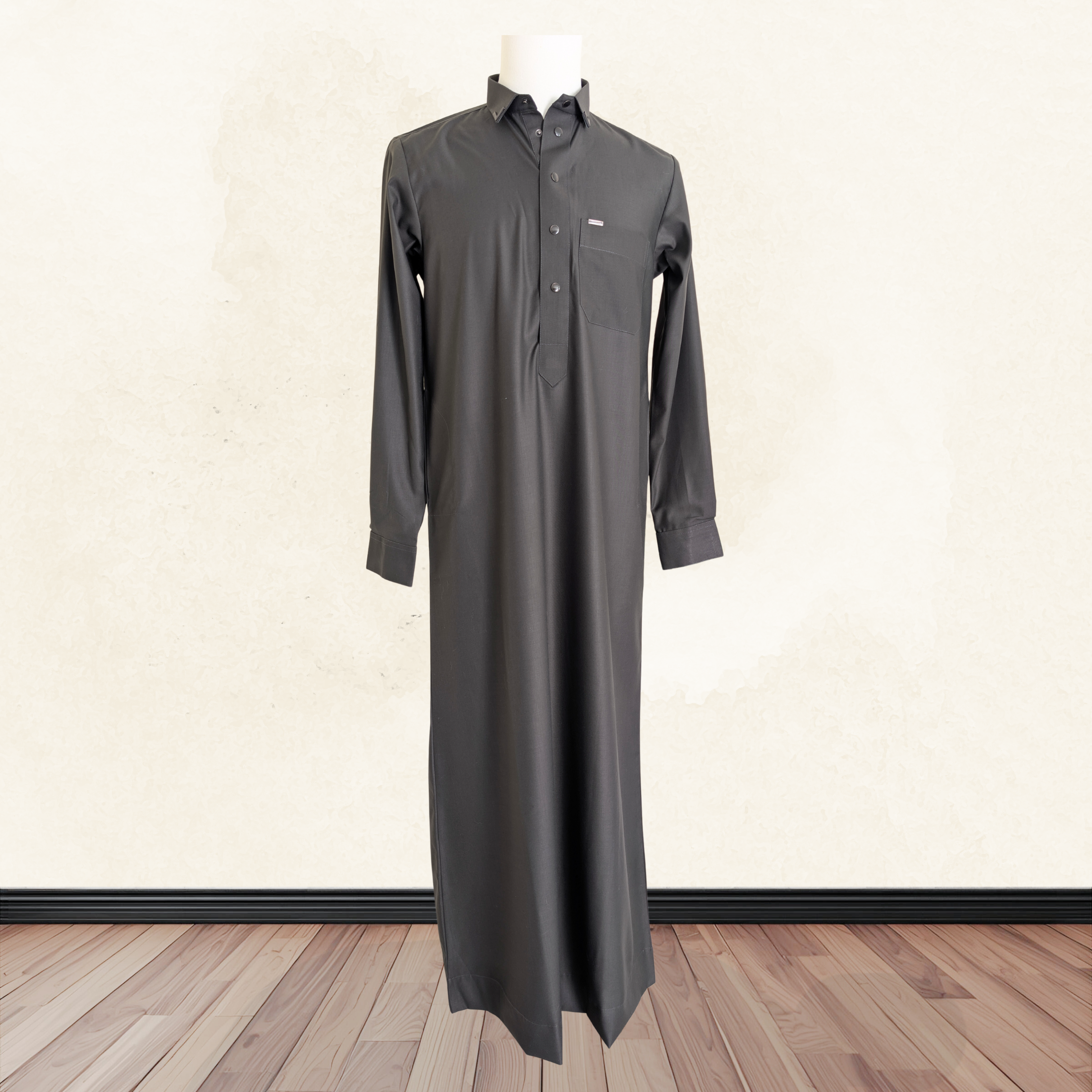 Hasanat Thobe in Gray