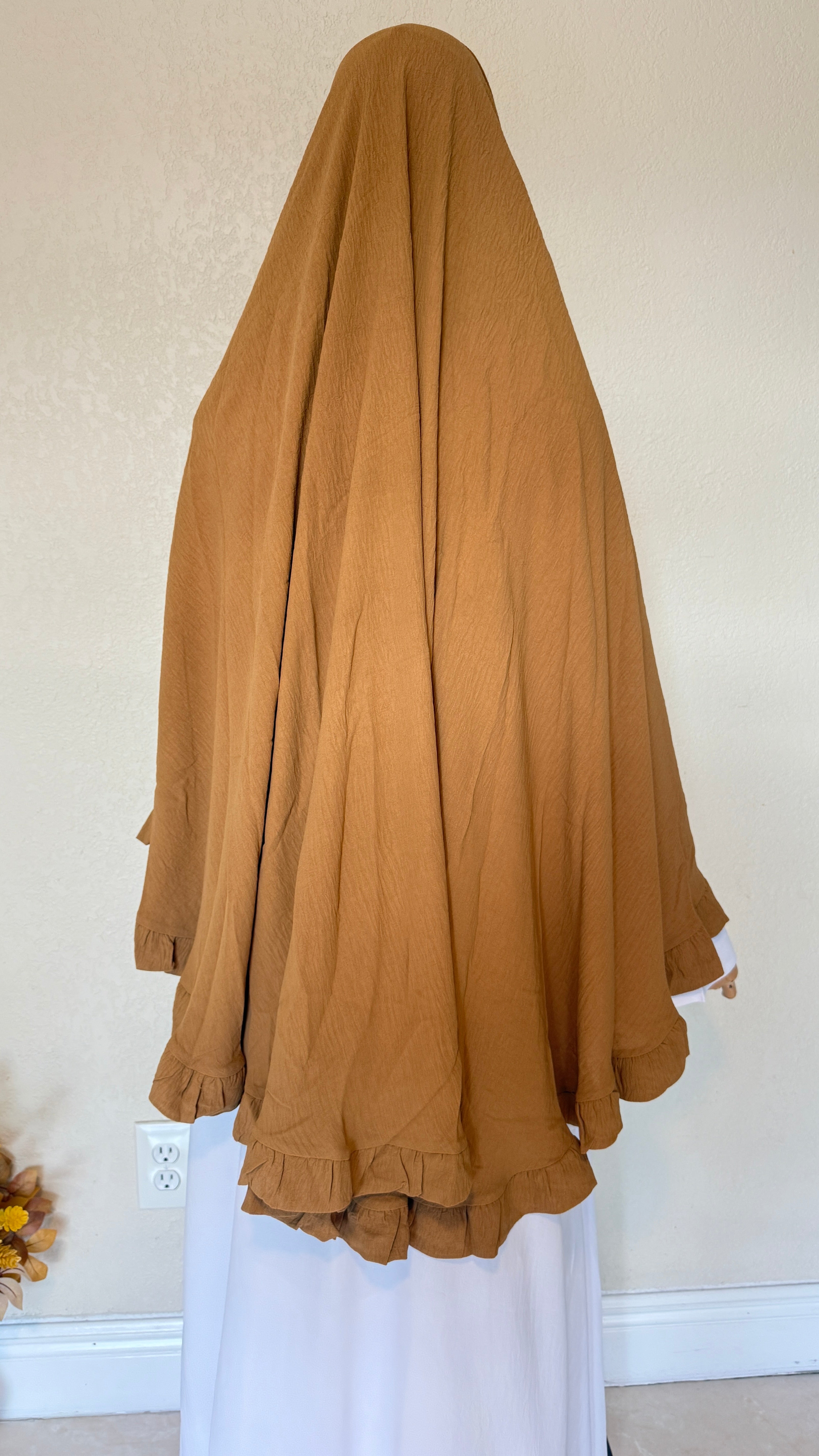 Saafiyah Khimar in Khaki