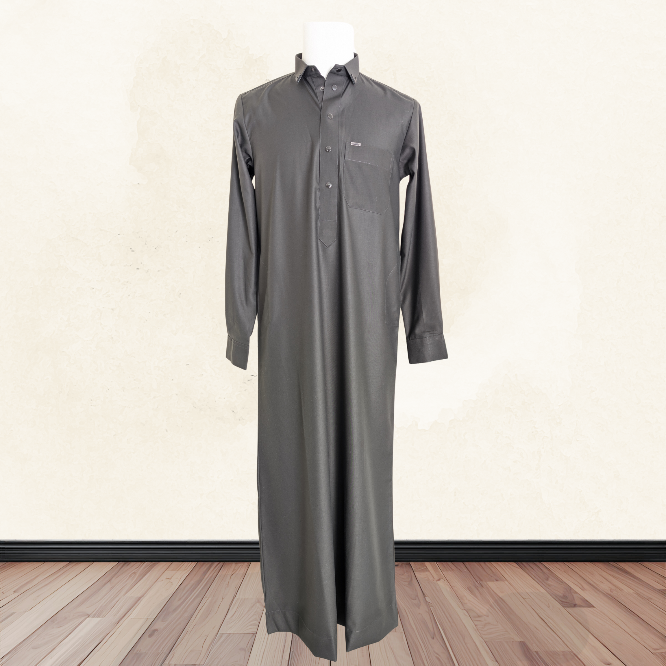 Hasanat Thobe in Gray