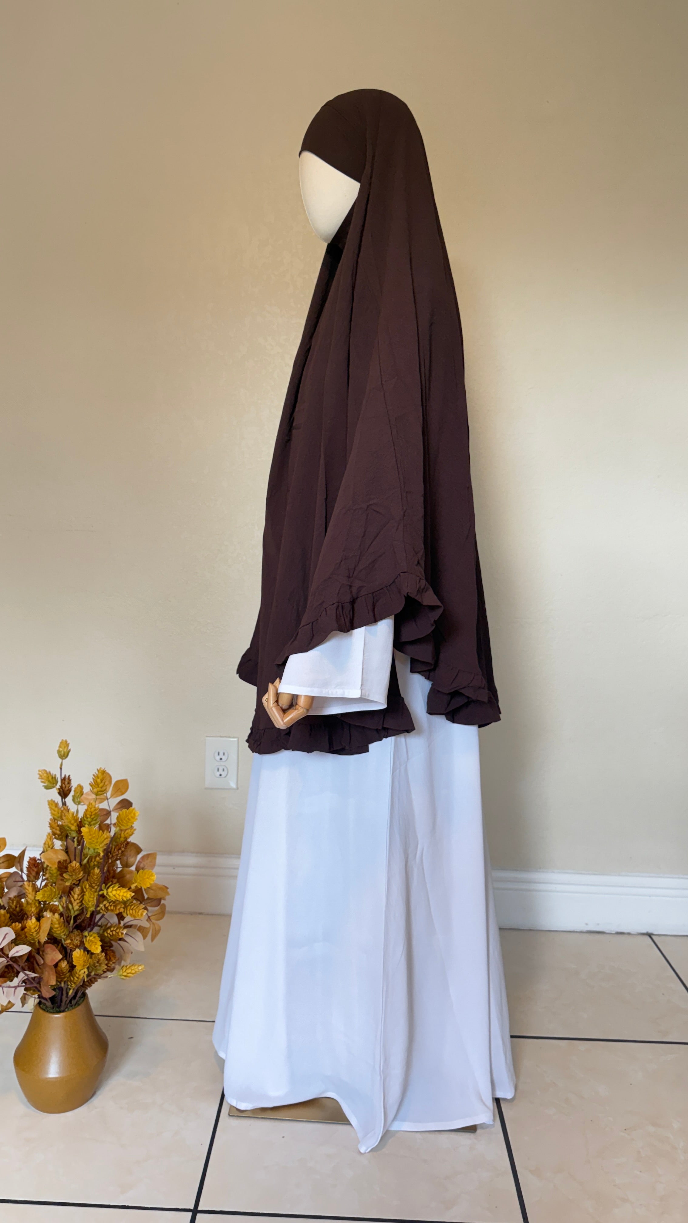 Saafiyah Khimar in Coffee