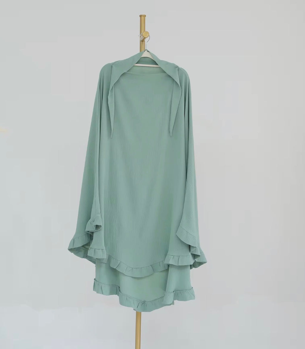 Saafiyah Khimar in Mint Green