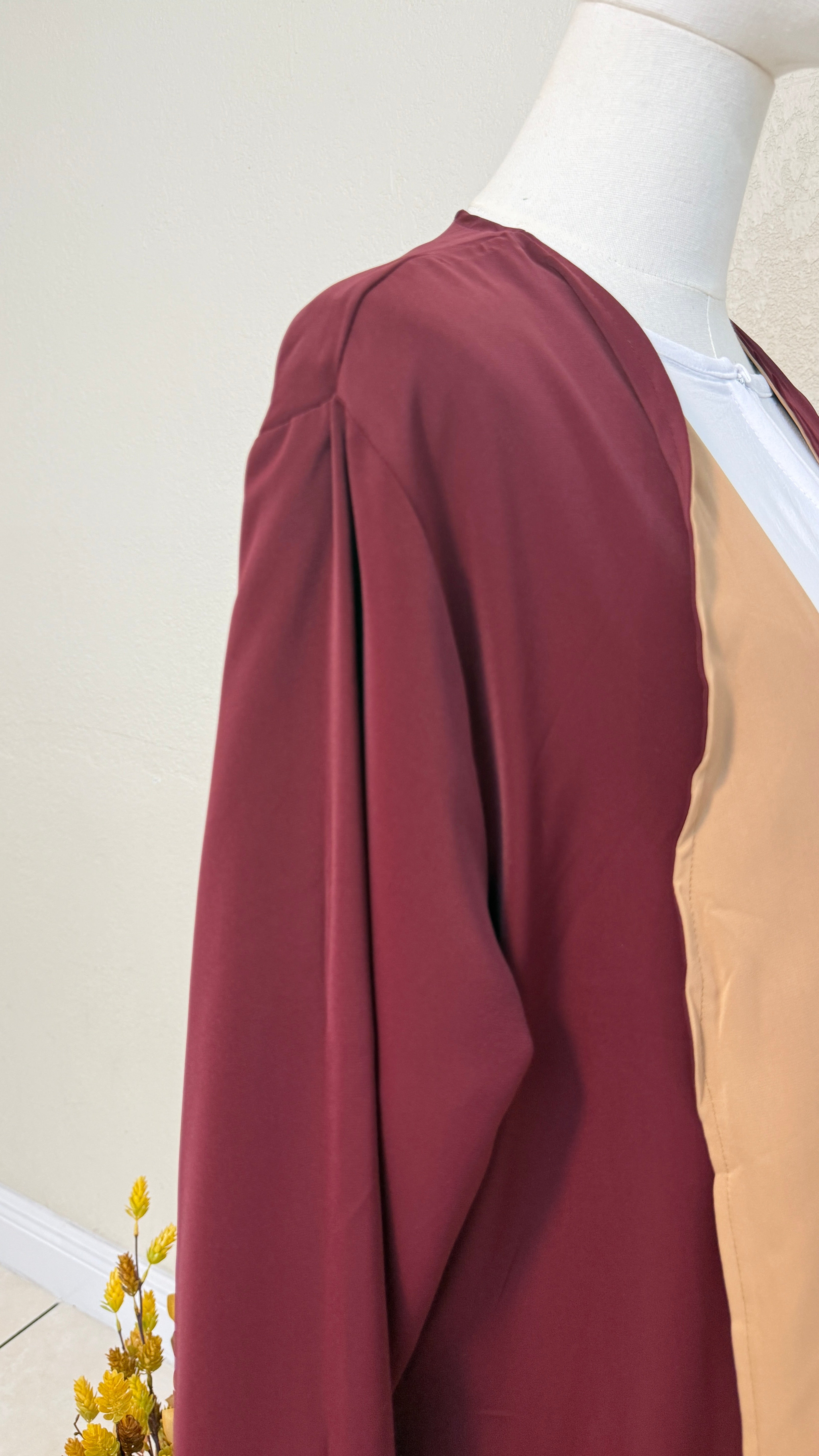 Zaira open Abaya in Maroon and Khaki
