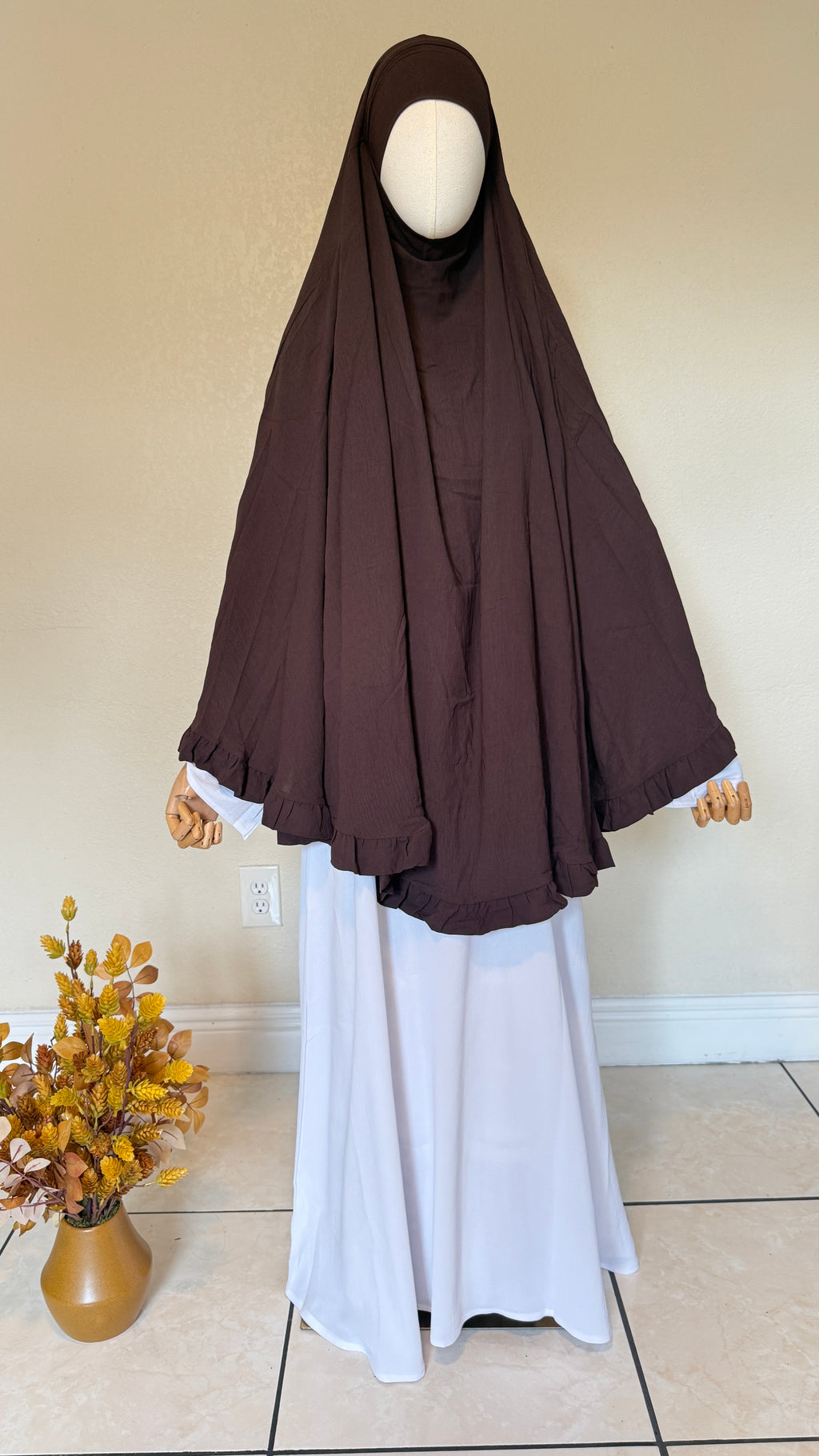 Saafiyah Khimar in Coffee