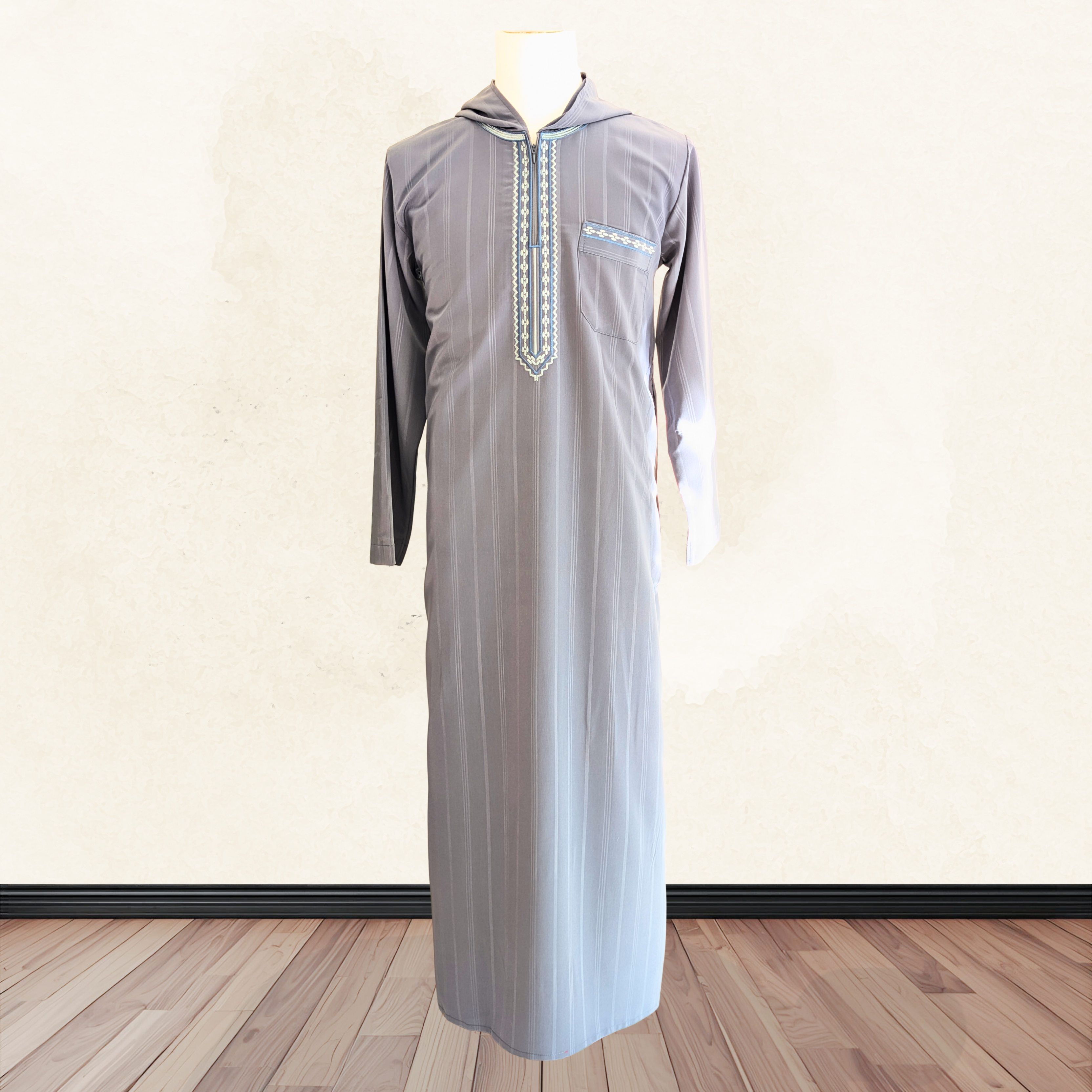 Al Soltan Thobe in light gray