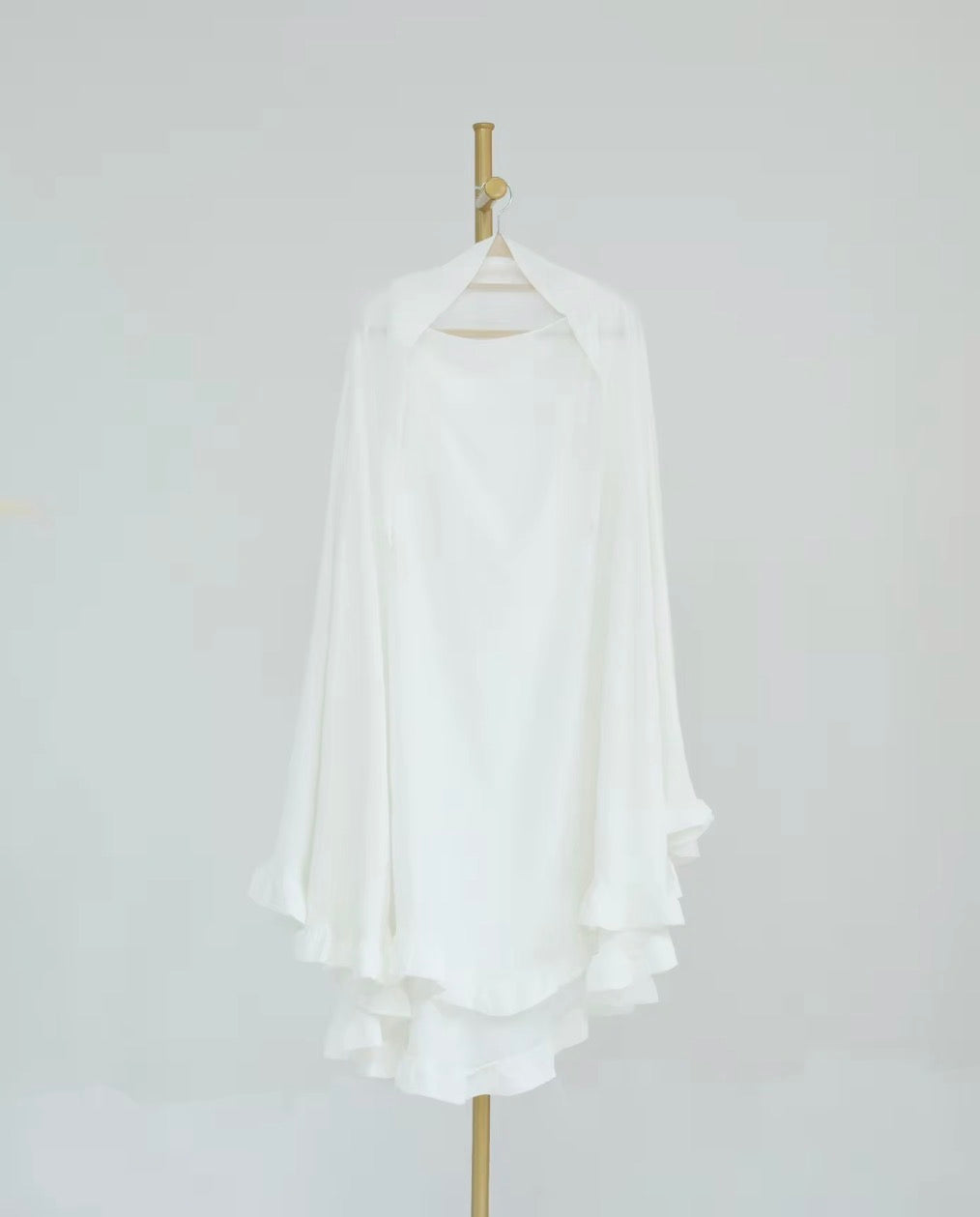 Saafiyah Khimar in White