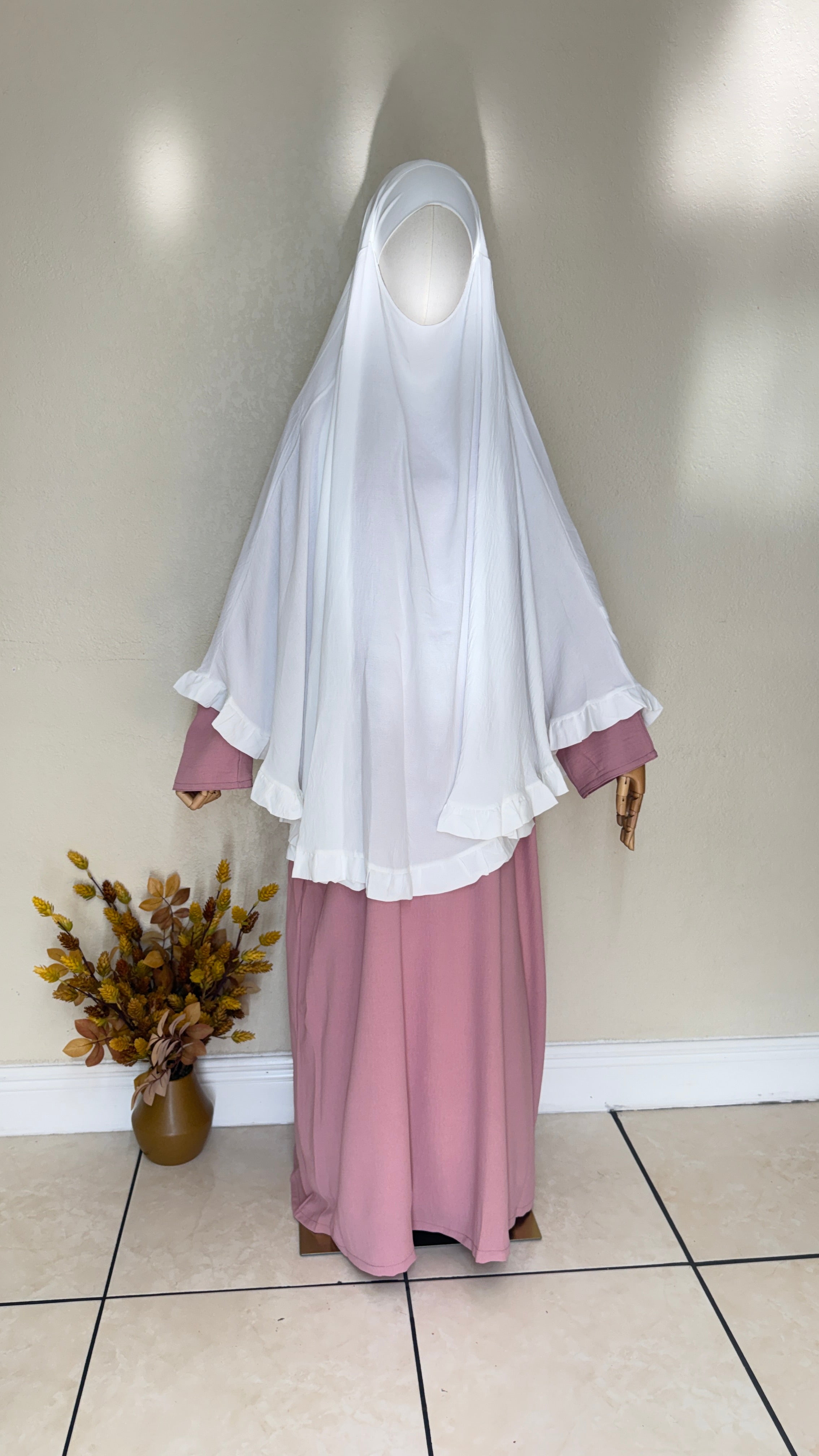 Saafiyah Khimar in White
