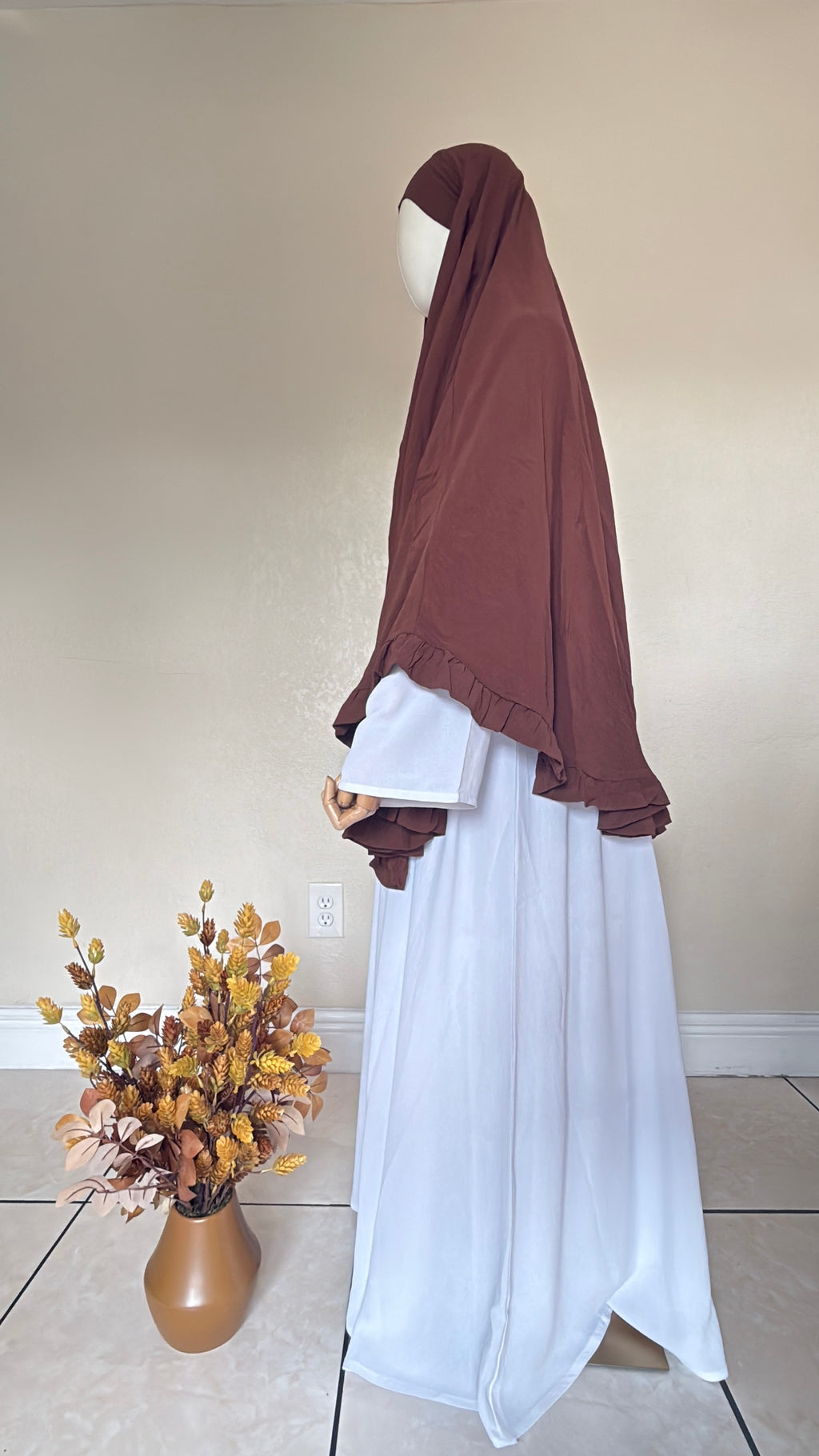 Saafiyah Khimar in Brown