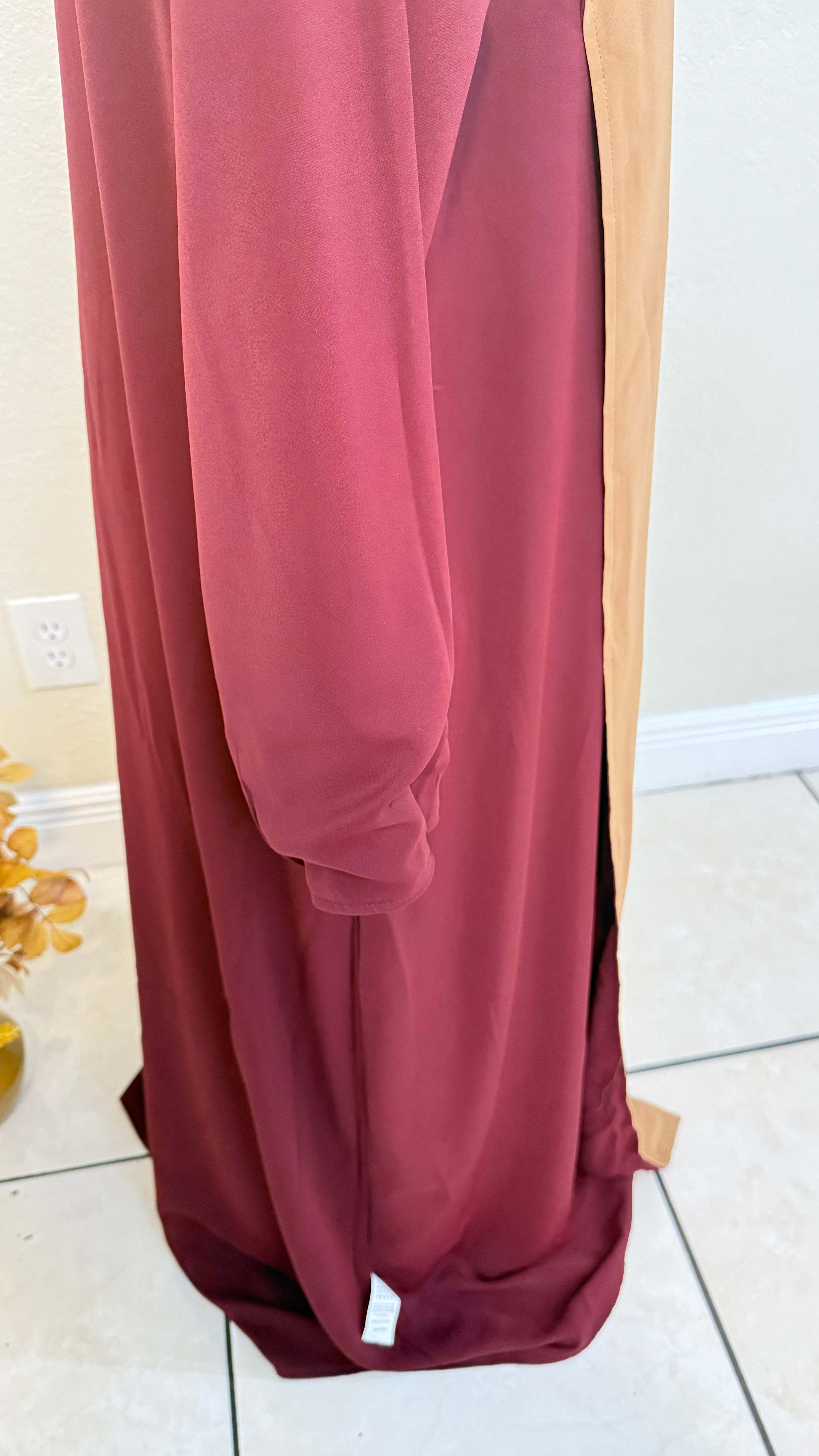 Zaira open Abaya in Maroon and Khaki