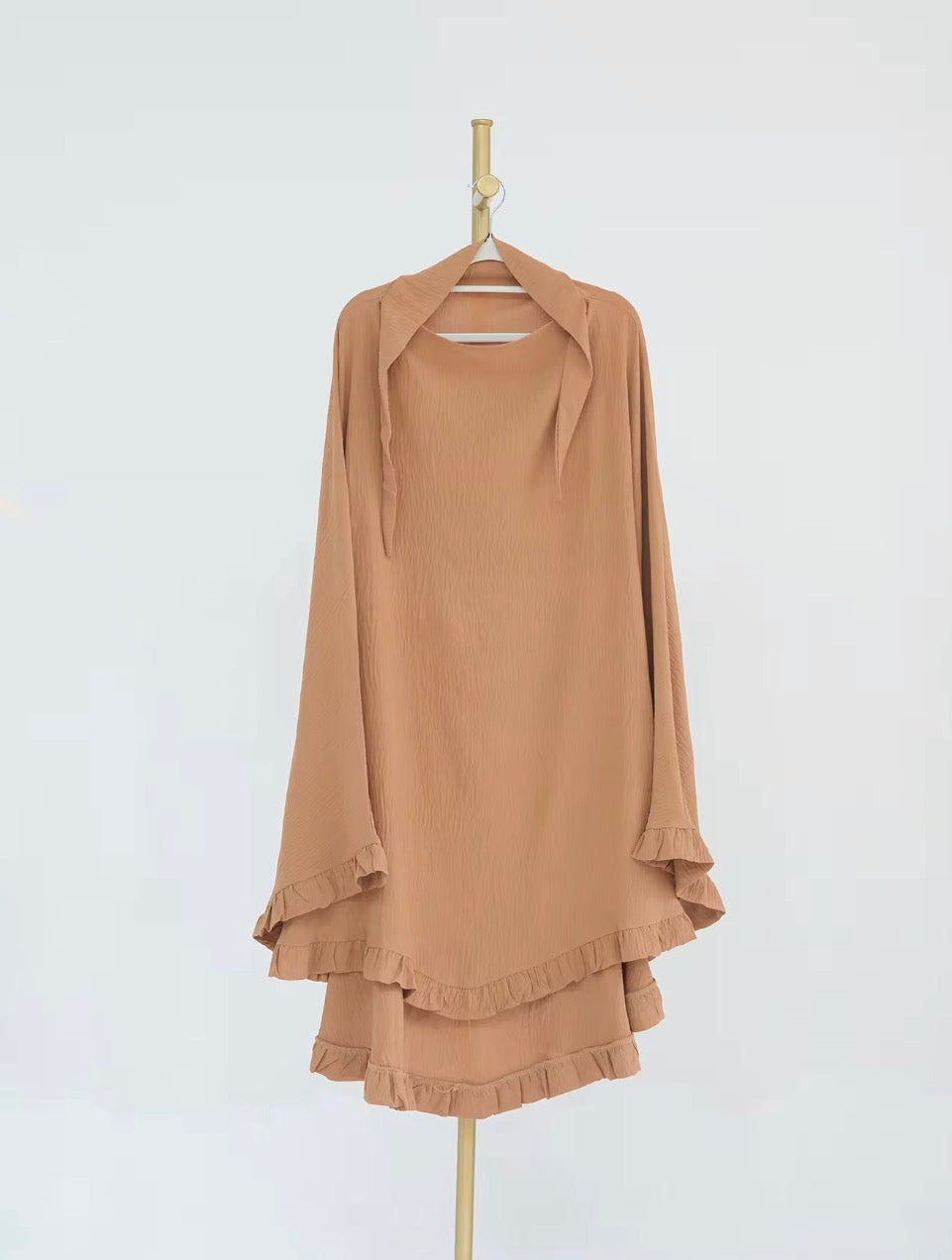 Saafiyah Khimar in Khaki