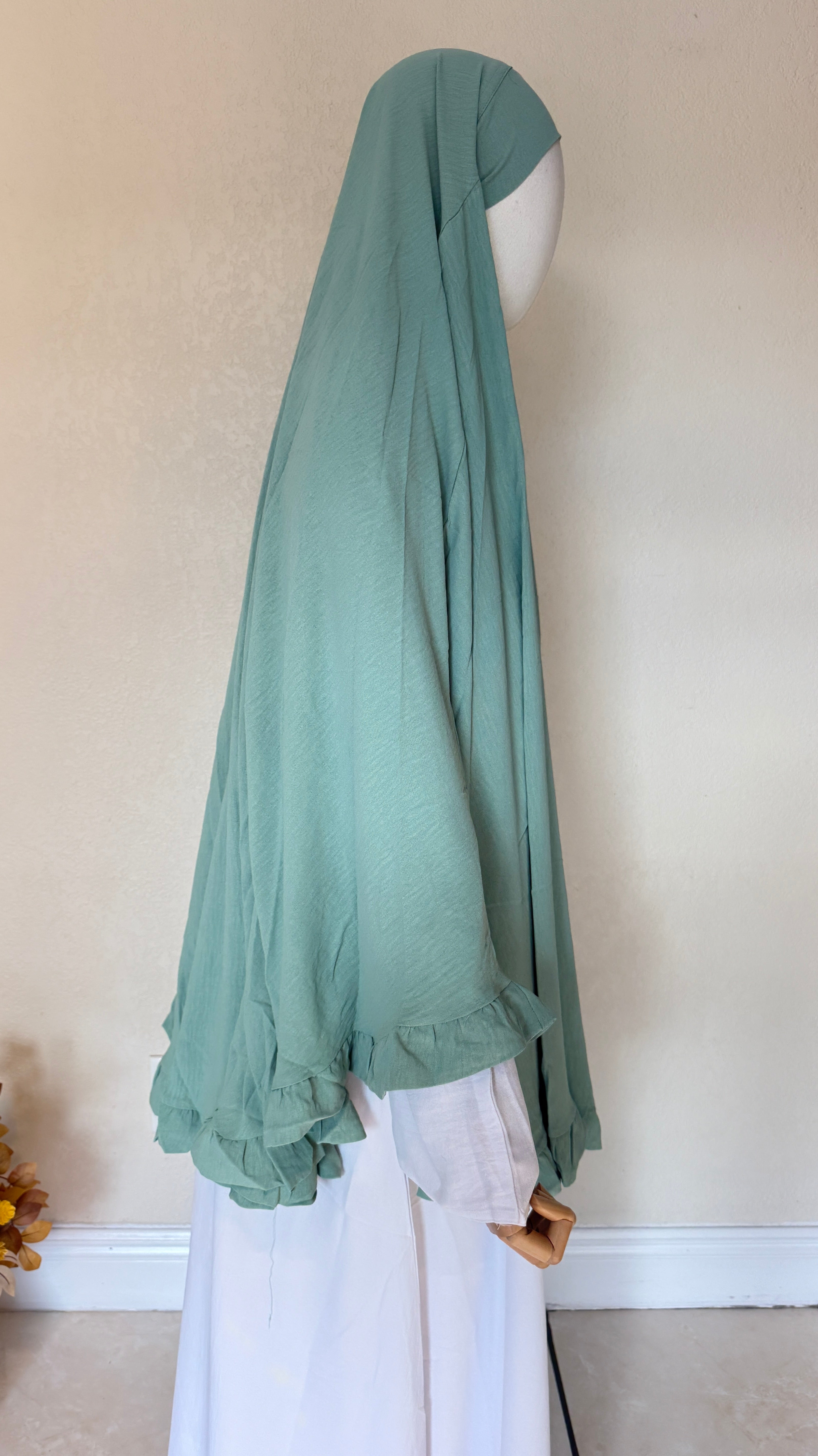 Saafiyah Khimar in Mint Green
