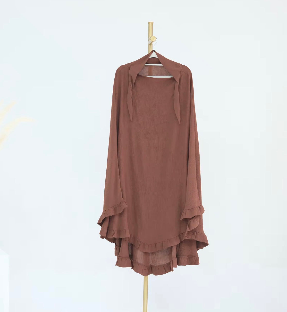Saafiyah Khimar in Brown