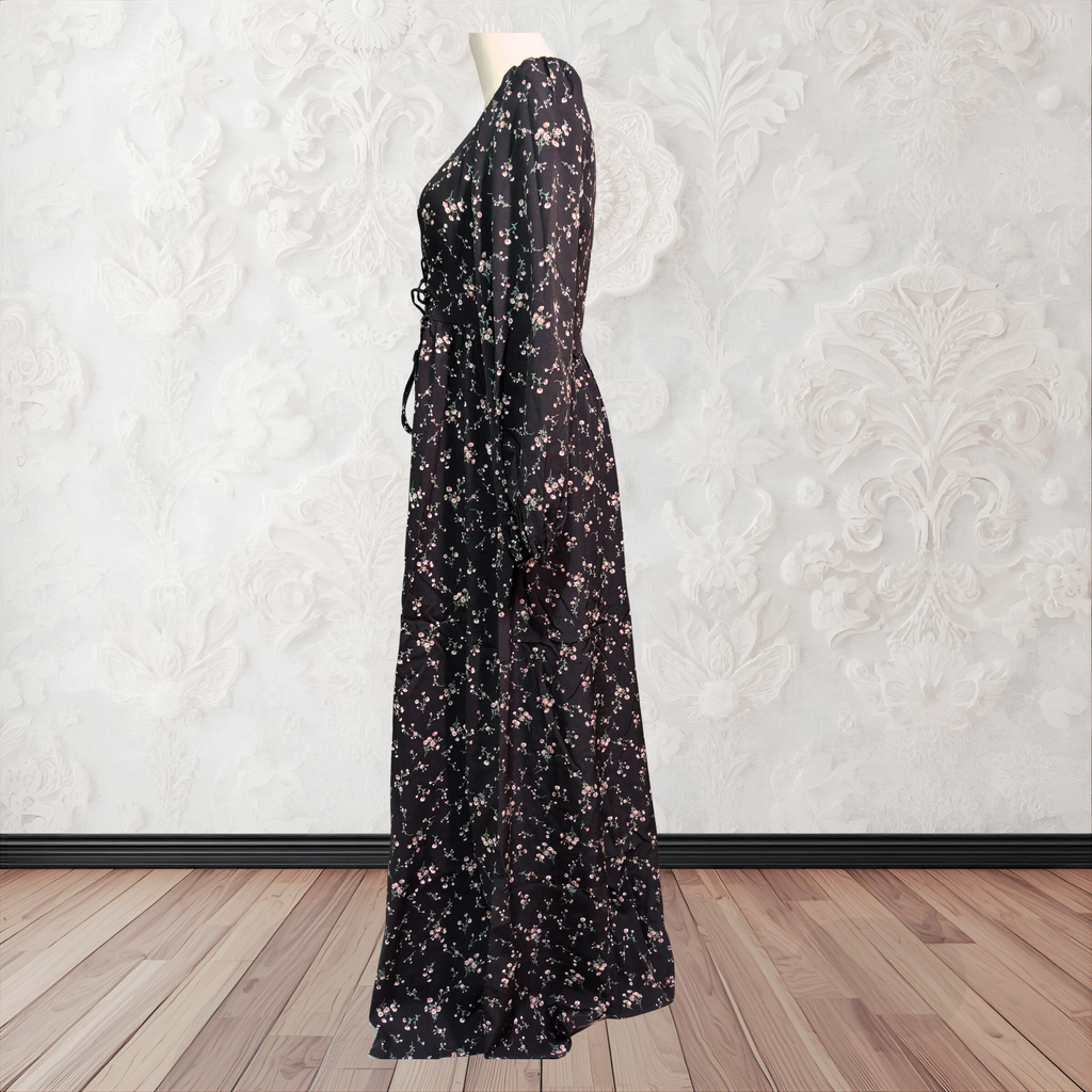 Floral Fancy Abaya in Black